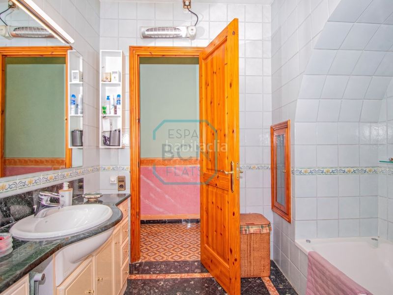 Foto b584deb4-961e-4cbe-b2a2-38164240dc3c. Casa amb aparcament a Arenys de Munt