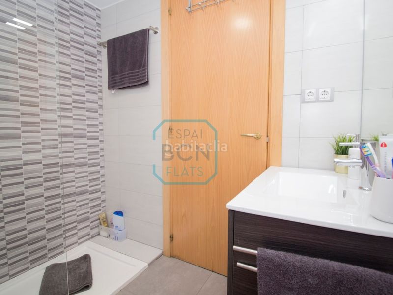 Foto 92878c9e-2bd8-42a6-bb66-ef9392903b58. Duplex con parcheggio in Sant Andreu de Palomar Barcelona