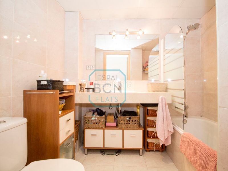 Foto f99ced93-24ab-4e9b-a2d6-3044903ab616. Duplex con parcheggio in Sant Andreu de Palomar Barcelona