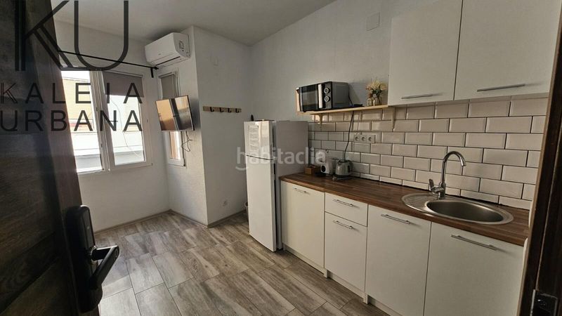 Foto 7e2aed65-777d-4528-89be-fb99975f50f0. Edifici a Carolinas Bajas Alicante