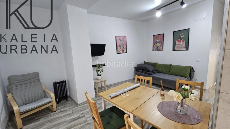 Foto a2f78b6b-4843-46d9-bc26-ec485fb11011. Edifici a Carolinas Bajas Alicante