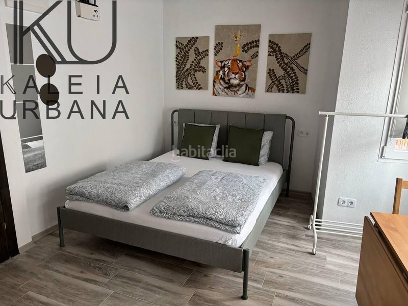 Foto c8b5d2b9-9885-4fc4-b05c-2e0303dd2e4c. Edifici a Carolinas Bajas Alicante