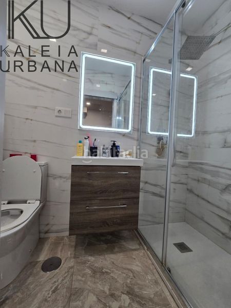 Foto 1189223d-4e30-40f7-8a1f-030f2c5866ca. Estudi amb aparcament a Goteta Alicante