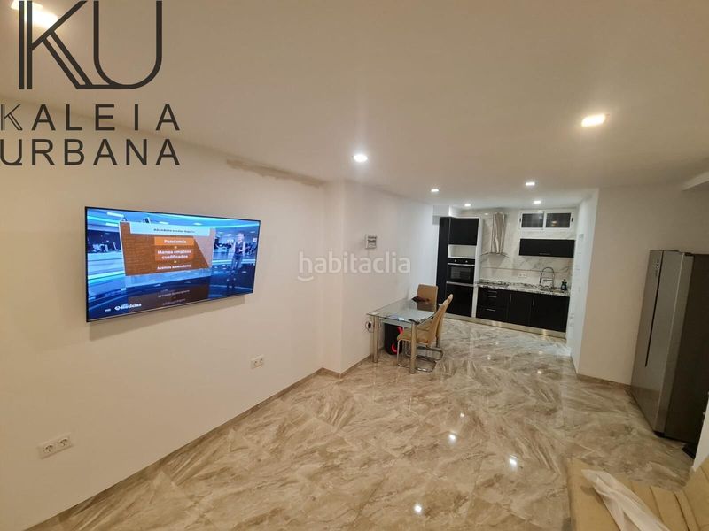 Foto c0ec5102-207d-43fa-9f78-5f3c88e9b528. Estudi amb aparcament a Goteta Alicante