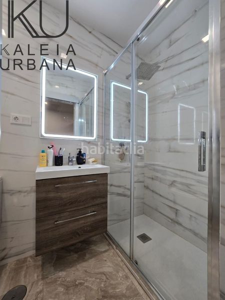 Foto c93b8864-e61f-415c-a210-89b82b42054d. Estudi amb aparcament a Goteta Alicante