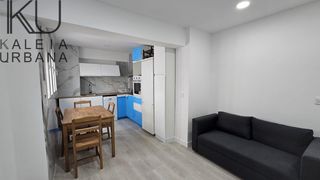Lloguer Estudi  Gran vía conde de casa rojas. Estudio en alquiler junto a puente rojo