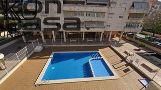 Piso en Nou Alacant. Piso en urbanizaci�n con piscina