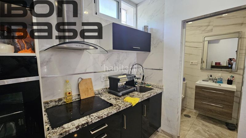 Foto cc08db65-8609-4616-9282-1e7654281a07. Estudi amb aparcament a Goteta Alicante