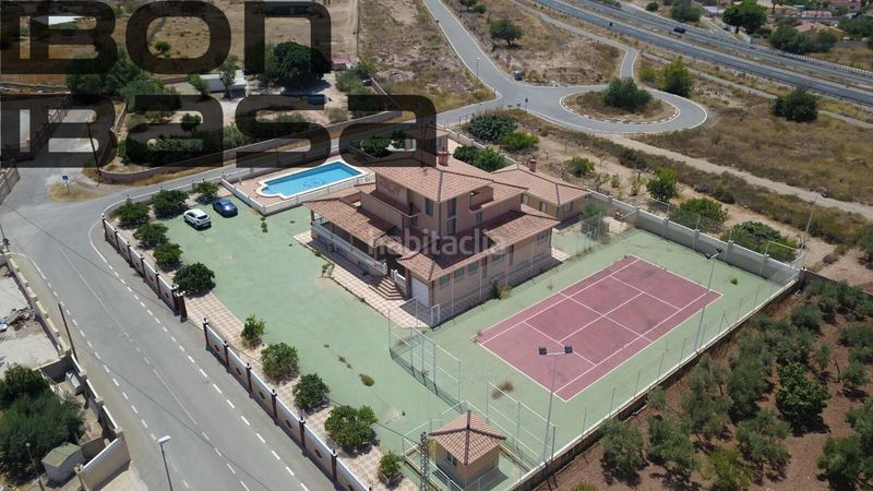 Foto 1ea62cc2-712e-43e6-9351-5b22d649e5e3. Xalet amb aparcament piscina a Moralet Alicante