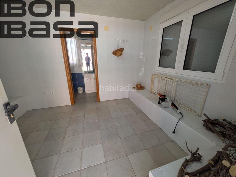 Foto 441f2279-8402-4922-809a-9d587bba3412. Xalet amb aparcament piscina a Moralet Alicante