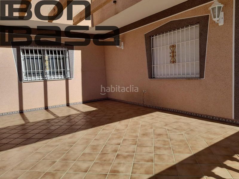 Foto 4f04eae0-77c3-4c73-bd67-80311815d3b7. Xalet amb aparcament piscina a Moralet Alicante
