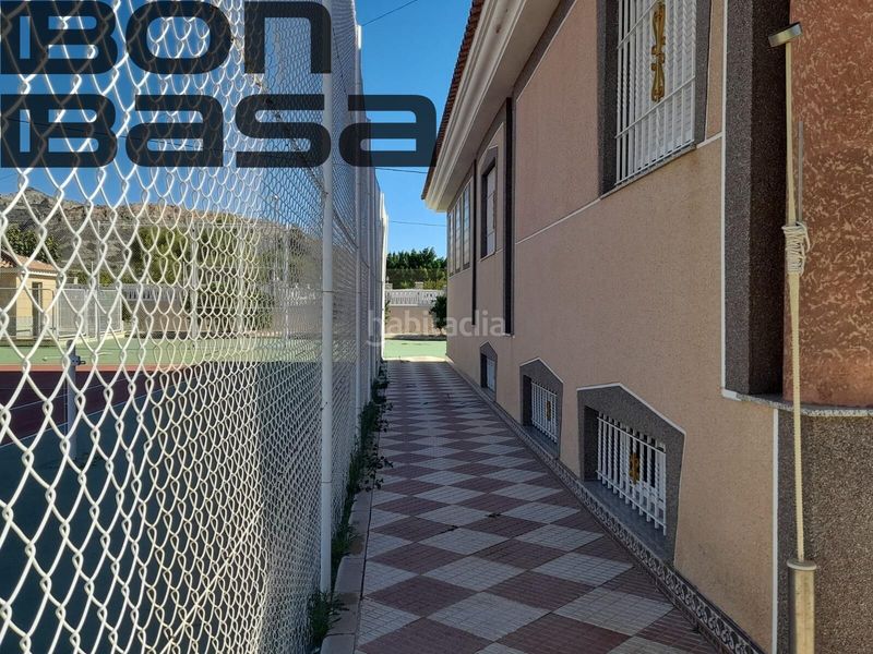 Foto 51daf1ac-975c-495e-b05a-3375f9723231. Xalet amb aparcament piscina a Moralet Alicante