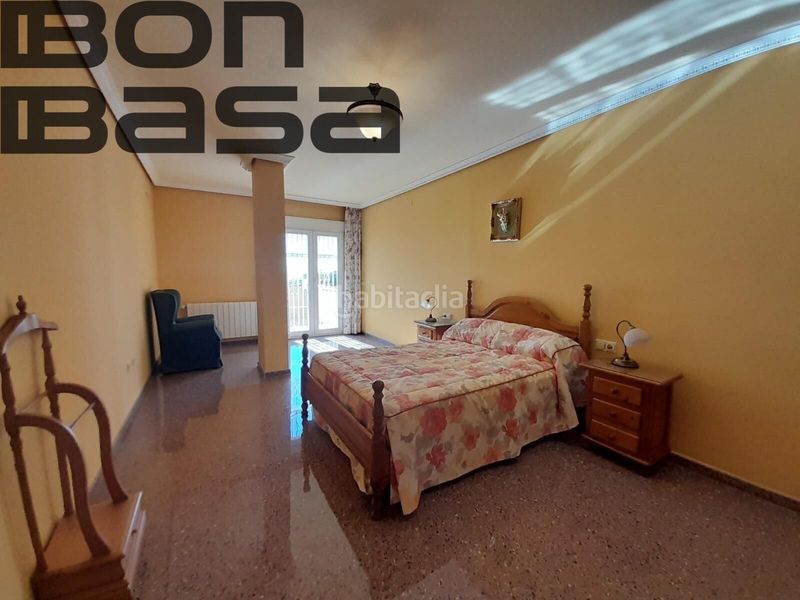 Foto a3958466-65f5-4eec-8230-4e6b5d9d7480. Xalet amb aparcament piscina a Moralet Alicante