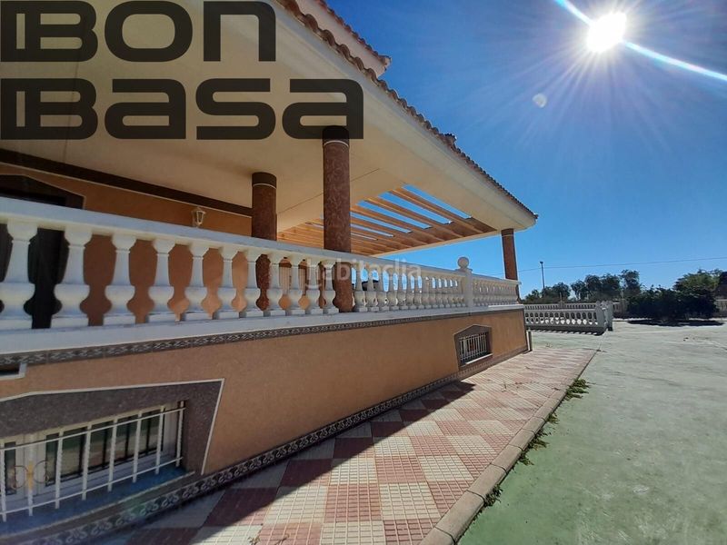 Foto c0450ab1-9707-434c-b63f-aa230cc2650e. Xalet amb aparcament piscina a Moralet Alicante