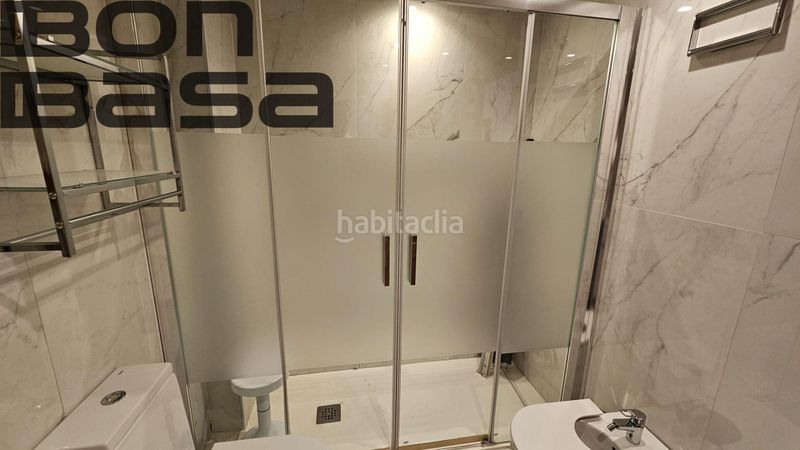 Foto 5bd3ec9c-2535-46ee-83a0-46b401e1e9dd. Pis amb aparcament a Barrio del Centro Alicante