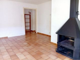 Appartement à Carrer de jaume i 2. Piso de 3 habitaciones en el centro