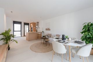 Duplex  Plaça dels estudis. Duplex para entrar a vivir en el centro