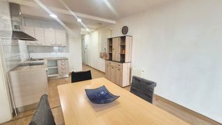 Etagenwohnung  Passeig del arxipreste rigau. Piso de 3 hab con ascensor para entrar a vivir