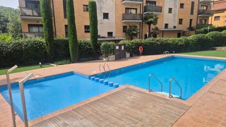 Pis a Sant Cebrià de Vallalta. !el piso que lo tiene todo! piscina, parking, trastero y vistas