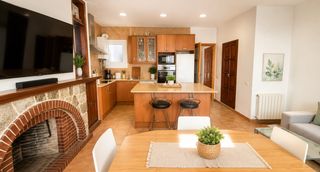 Duplex  Rial de pau costa. D�plex muy c�ntrico en arenys de mar, de 4 habitaciones