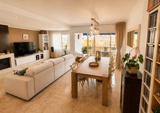 Duplex in Carrer escoles 25. Dúplex amplio con terraza soleada en zona tranquila de malgrat d