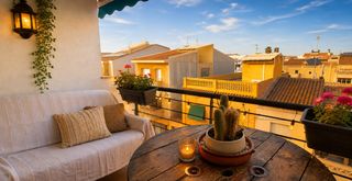Dúplex en Carrer escoles 25. Dúplex amplio con terraza soleada en zona tranquila de malgrat d