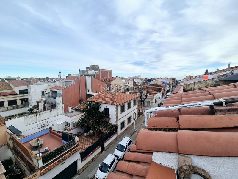 Foto 55d8bbc0-1523-406a-ad62-48c9693ed581. Dúplex a carrer escoles 25 a Malgrat de Mar