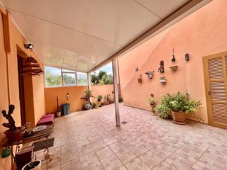 Lloguer Casa adossada a Sencelles. Encantador chalet adosado de 4 habitaciones en alquiler!