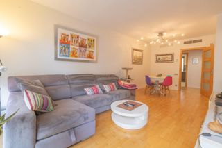 Rent Flat in Es Camp Redó. Descubre tu nuevo hogar en el corazón de la ciudad!