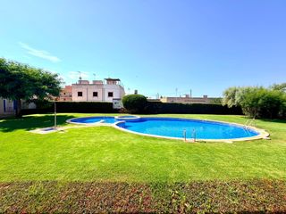 Erdgeschoss in S´Estanyol. Vive el mediterráneo exclusivo apartamento con terraza y piscina