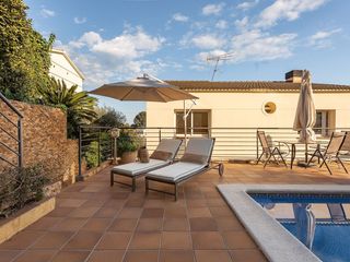 Chalet  Calle sagitario. Esencia de mar