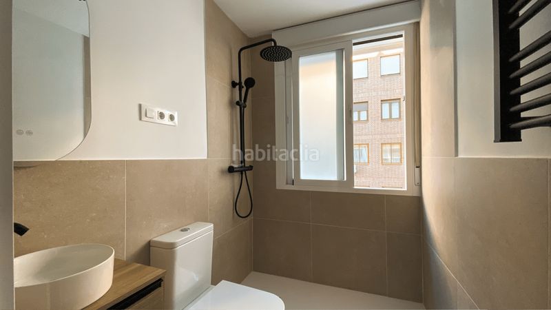 Foto bc2e91aa-5491-42de-a623-07cd16c2e1e2. Rent flat in avenida de pablo iglesias 27 in Ciudad Universitaria Madrid