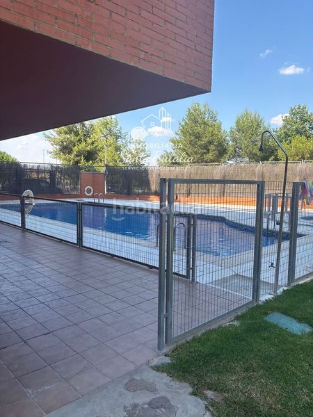 Foto 40954970-ac3b-4e41-b065-f0b506cc5d2c. Flat with heating parking in Oeste Mérida