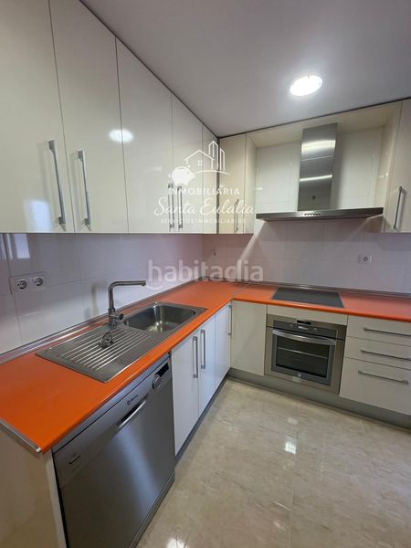 Foto a07bfffa-7014-4e5d-8d72-50331e5ec961. Pis amb calefacció a Centro Mérida