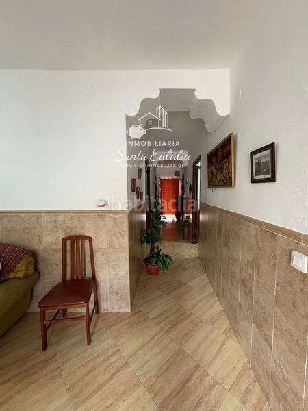 Foto 3b7a3d42-dca2-405e-8d6a-694ed39e444a. Casa adossada a Calamonte