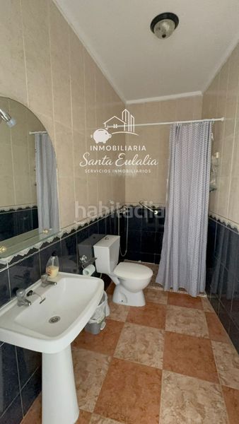 Foto 6a2dfd62-7c1d-4af8-909d-a4a08b222c8c. Casa adossada a Calamonte