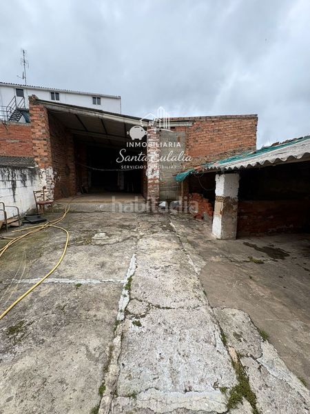 Foto b90201f1-e0ee-4a4b-99a0-39f2704d9bc8. Casa adossada a Calamonte