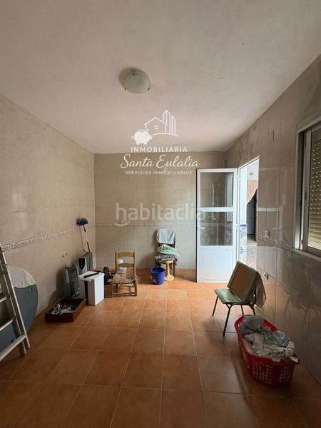 Foto bb144e57-60bc-4df2-8d08-5f1b8d607638. Casa adossada a Calamonte