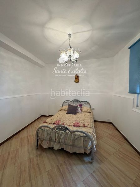 Foto ceed933a-2bfd-44d6-acef-953b881333ad. Casa adossada a Calamonte