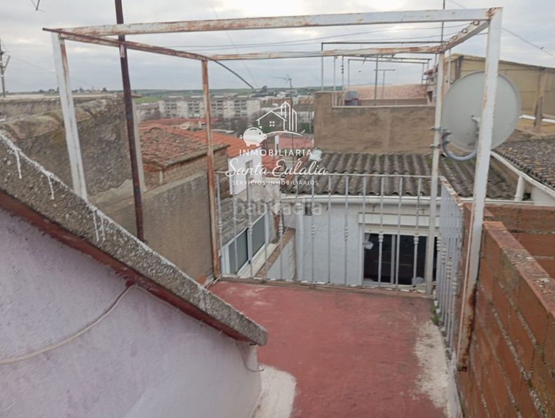 Foto 3d89c3dc-d69a-43e3-9ae3-40356a23a601. Casa amb aparcament a Este Mérida