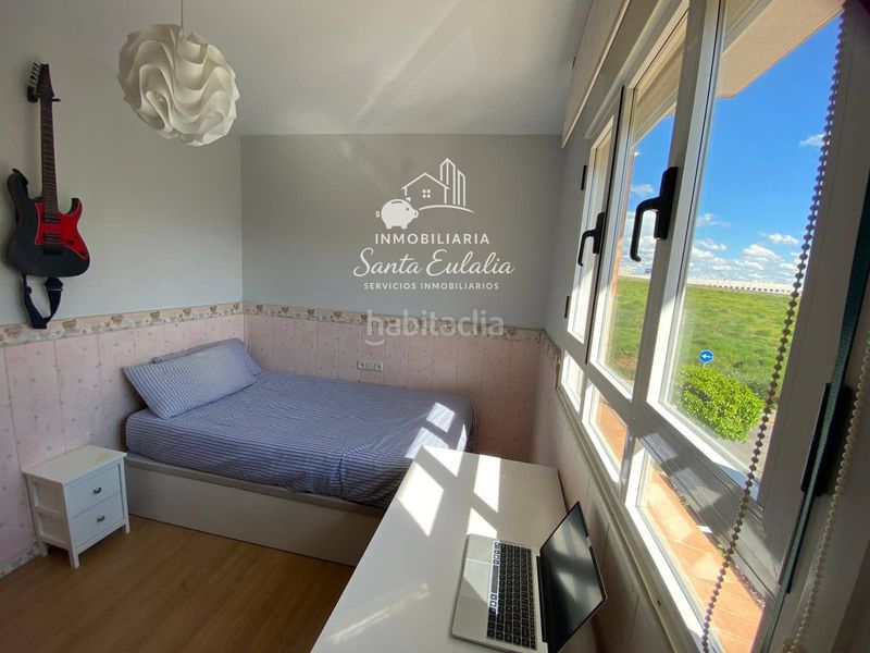 Foto e7bdea70-078d-4ef9-9060-f679f6ef0f85. Casa adossada amb calefacció aparcament a Norte Mérida