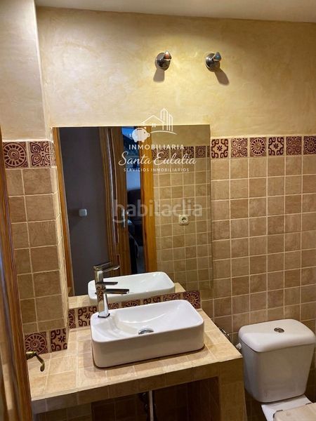 Foto f76df02e-e827-49d9-86b9-d490a32789a9. Casa adossada amb calefacció aparcament a Norte Mérida