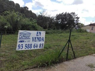 Wohngrundstck  Passeig walt disney. Terreno residencial