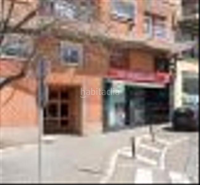 Foto ae4f6689-ce15-4da0-bf1e-be28dd60ffdb. Alquiler local comercial en carrer de santa eulàlia 1 local en alquiler cerca cap mutua rubi en Rubí