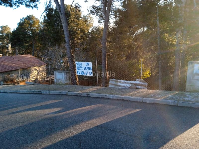Foto 5a8dee9c-45c8-40ac-995c-b3bf29d9e655. Terreno residencial en carrer cava 23 terreno en venta Sant Muç en Rubí