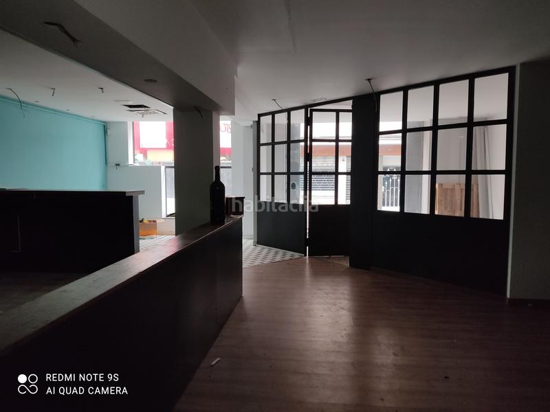 Foto 565856fd-413c-4aa1-8210-722a9b412ce9. Lloguer local comercial a carrer de cervantes 30 a Rubí