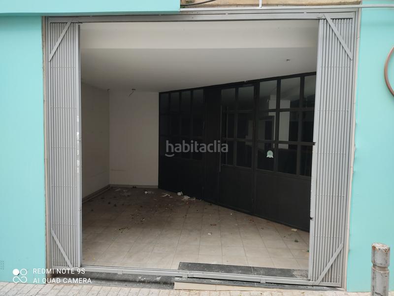 Foto 68ddcb95-1e9a-422d-a6e7-0960211935d1. Lloguer local comercial a carrer de cervantes 30 a Rubí