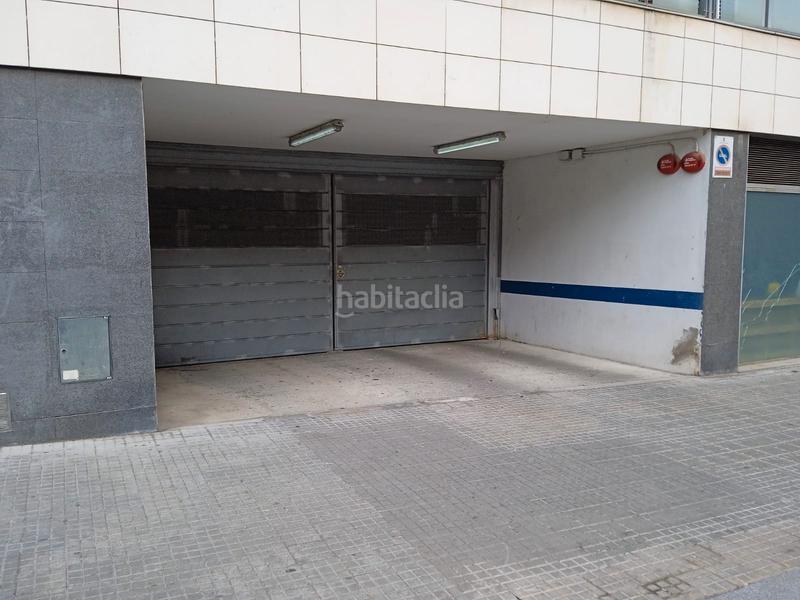 Foto 50728663-523e-41d7-9478-7f9d0bf7f555. Motorradparkplatz in carrer de duran i bas 7 in Progrés Rubí