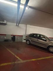Lloguer Aparcament cotxe a Carrer de magí ramentol 21. Plaza en alquiler zona mercado