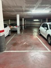 Aparcament cotxe a Avinguda de l'estatut 119. Plaza de aparcamiento en venta avinguda de l'estatut